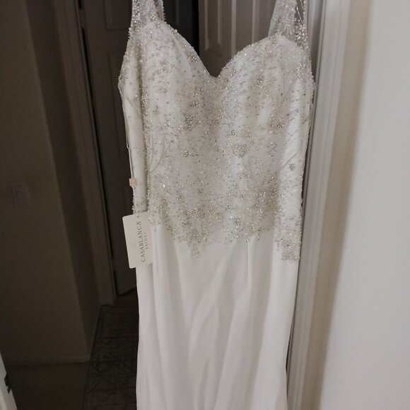 New With Tags/ Casablanca Bridal Wedding Dress - Picture 4 of 7